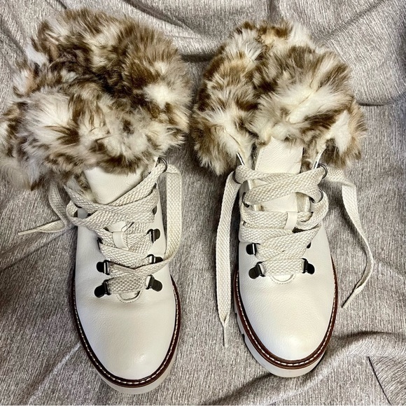 White Mountain Glamorous Lug Sole Shearling Booties from Macy’s Sz 7.5 - Picture 3 of 8